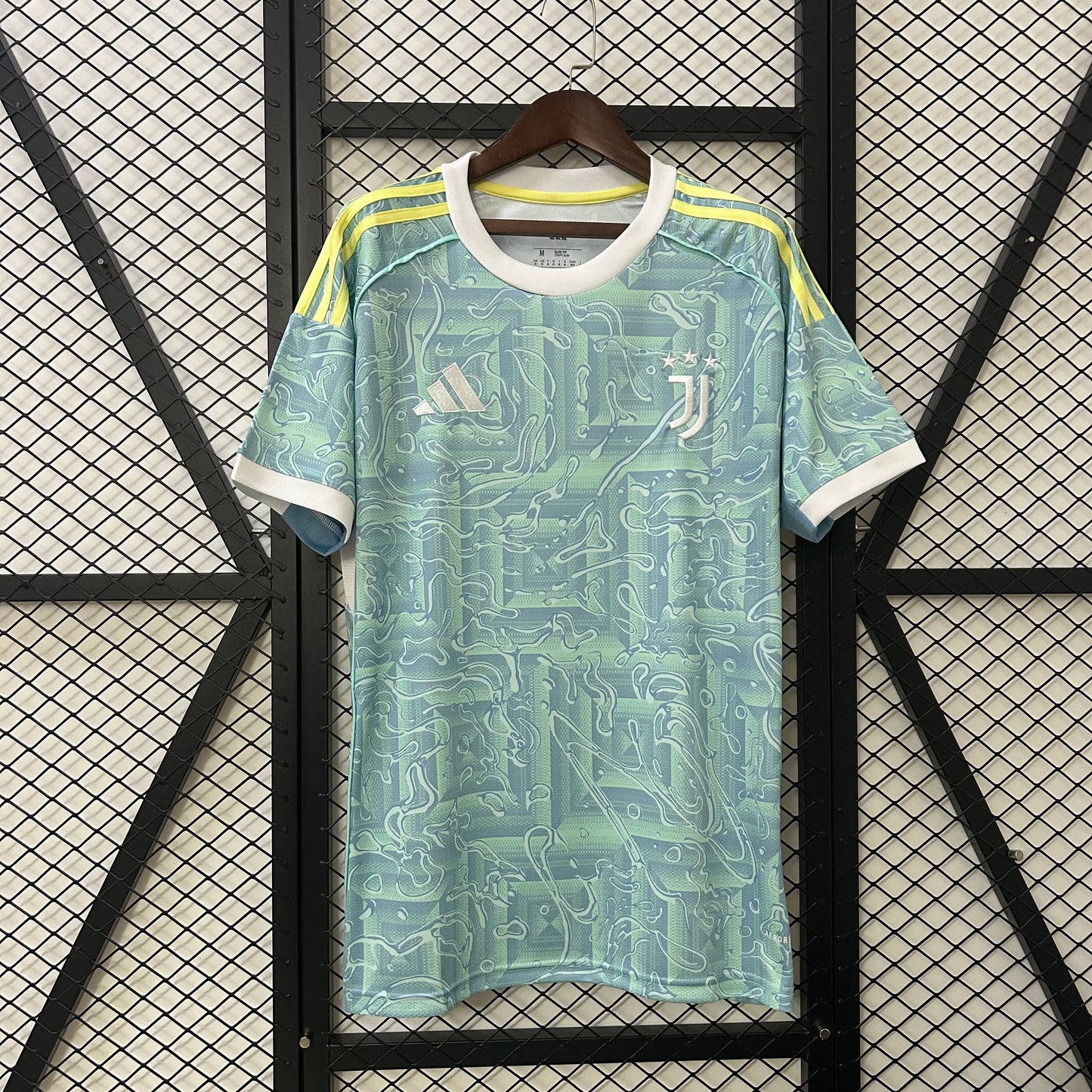 2025/2026 Juventus away shirt